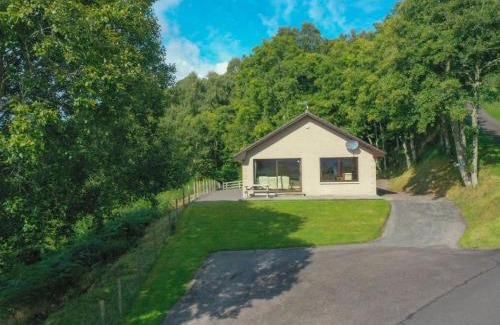 East Lewiston House | Holiday Home Achmony Byre by Interhome