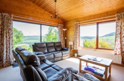East Lewiston House | Holiday Home Achmony Number 10 by Interhome