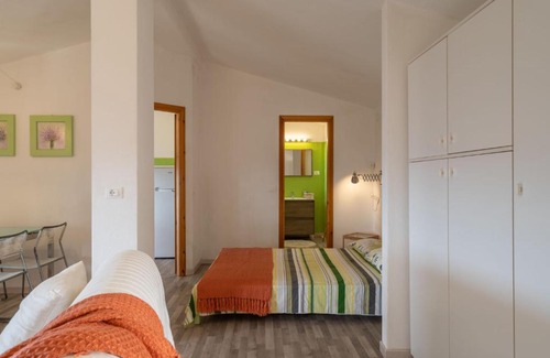 Arnasco House | Holiday Home Agapanthus by Interhome