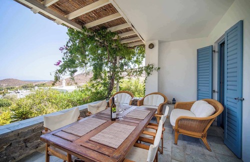Livadi House | Holiday Home 'Almira' with Private Terrace, Balcony and Air Conditioning