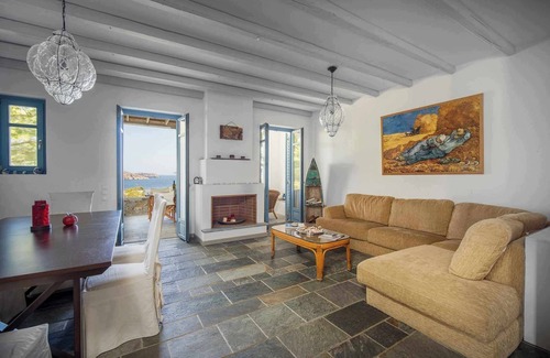 Livadi House | Holiday Home 'Almira' with Private Terrace, Balcony and Air Conditioning