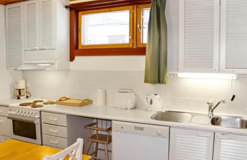 Kehys-Kainuu House | Holiday Home Alppikylä 8b paritalo by Interhome