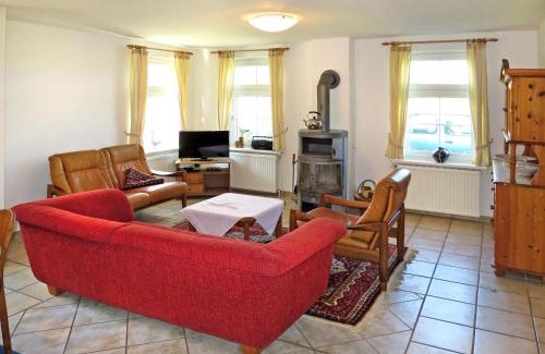 Bunde House | Holiday Home Altes Schöpfwerk-3 by Interhome