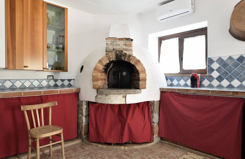 Arzana House | Holiday Home 'Ami' with Sea View, Private Terrace and Shared Garden