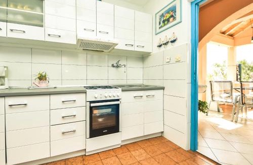 Dobropoljana House | Holiday Home Antica by Interhome