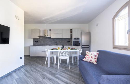 Bari Sardo House | Holiday Home Appartamento LaTorre with Balcony, Terrace & Shared Garden