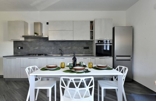 Bari Sardo House | Holiday Home Appartamento LaTorre with Balcony, Terrace & Shared Garden
