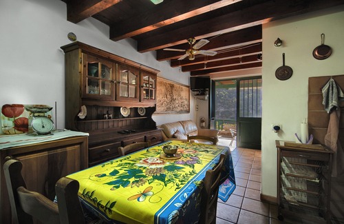 Buggerru House | Holiday Home 'Appartamento Panoramico sul Mare' with Sea View & Terrace