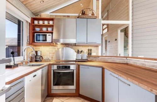 Hirtshals House | Holiday Home Aster - 150m from the sea by Interhome