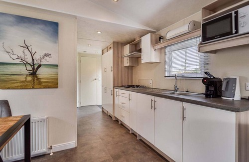 Ede Ski Chalet | ✓ Holiday home at Bospark Ede ✓ Holiday home for 4 persons ✓ Located in Ede (Gelderland) ✓ Holiday park on the Veluwe ✓ Book directly through the park