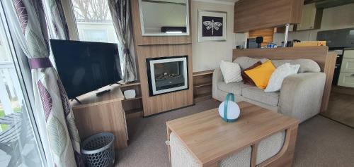 St Leonards-On-Sea House | Holiday Home at Combe Haven, St Leonards, Hastings
