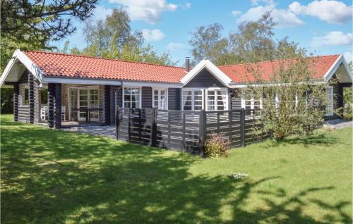 Holloselund House | Holiday Home Attenbjerg Vejby Xi