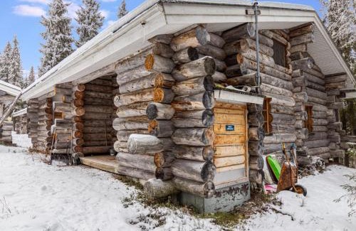 Rukatunturi House | Holiday Home Aurinko-ruka c6 by Interhome