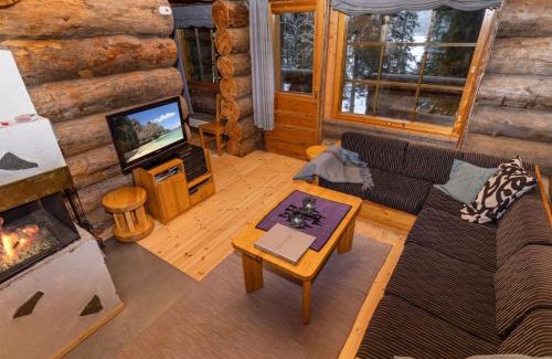 Rukatunturi House | Holiday Home Aurinko-ruka c6 by Interhome