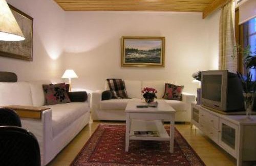 Rautalampi House | Holiday Home Aurinkoranta by Interhome
