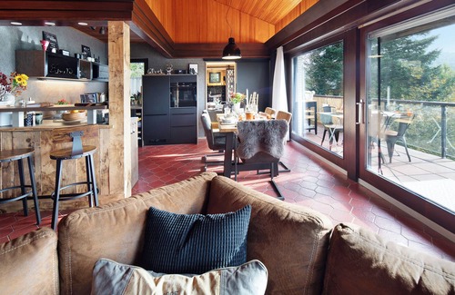 Waldeck House | Holiday Home 'Auszeyt Für Zwei' with Private Terrace, Private Garden and Wi-Fi