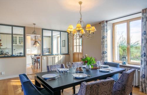 Tregunc House | Holiday Home Balade Océane by Interhome