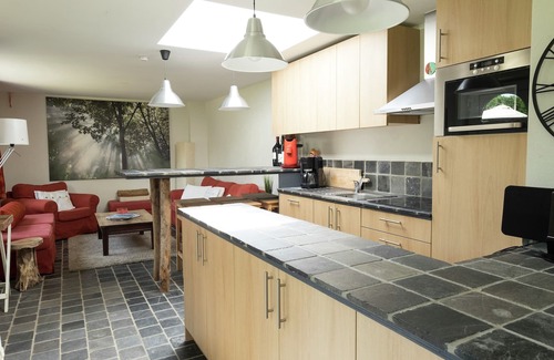 Hastiere-Lavaux Villa | Holiday Home in Ederbergland near Knebelsrod