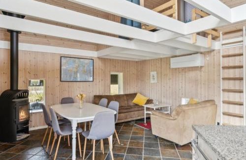 Ronde House | Holiday Home Belinda - 300m from the sea by Interhome