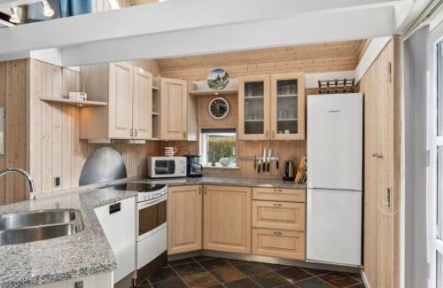 Ronde House | Holiday Home Belinda - 300m from the sea by Interhome