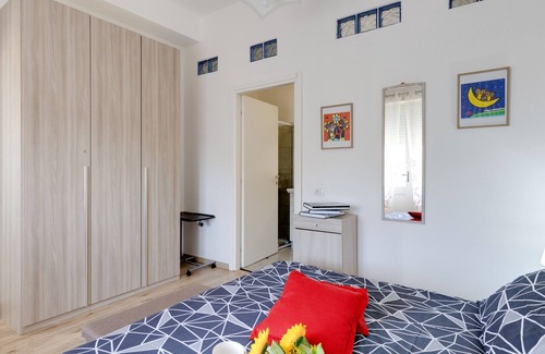 Oristano Historic Centre House | Holiday Home 'Bella Vista' with Balcony, Wi-Fi and Air Conditioning