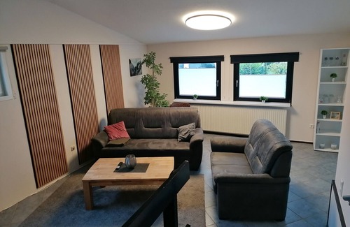 Usseln House | Holiday Home 'Berganker Willingen' with Private Terrace, Private Garden and Wi-Fi