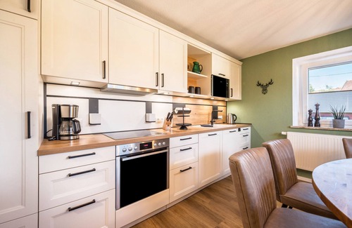 Unterallgau House | Holiday Home "Bezauberndes Gästehaus" with Terrace & Wi-Fi