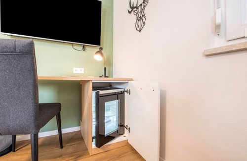 Unterallgau House | Holiday Home "Bezauberndes Gästehaus" with Terrace & Wi-Fi