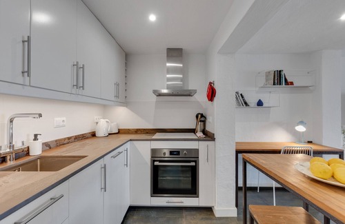 Biniancolla House | Holiday Home 'Binimares' with Sea View, Private Terrace and Wi-Fi
