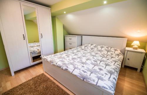Cerklje ob Krki House | Holiday Home Blue Sky