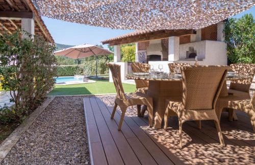 Rocbaron House | Holiday Home Bois d'Astros by Interhome