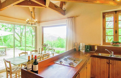 Bouzic House | Holiday Home Bouzic with Valley View
