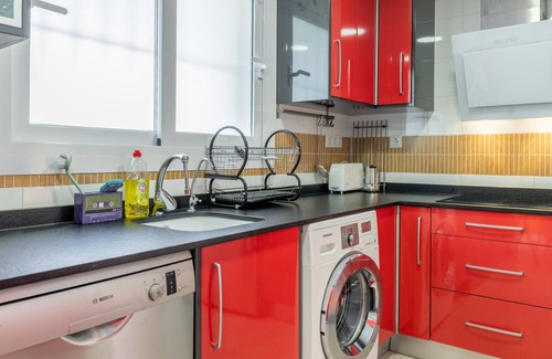 Polop House | Holiday Home 'Bungalow Polop' with Private Terrace, Wi-Fi and Air Conditioning
