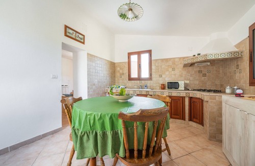 Carloforte House | Holiday Home 'Cala Lunga' with Private Terrace and Private Garden