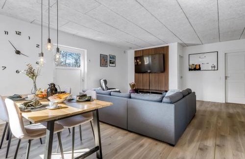 Skygge House | Holiday Home Calli by Interhome