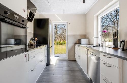 Skygge House | Holiday Home Calli by Interhome
