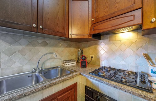Aglientu House | Holiday Home "Casa Baia Vignola" with Garden, Terrace & Wi-Fi