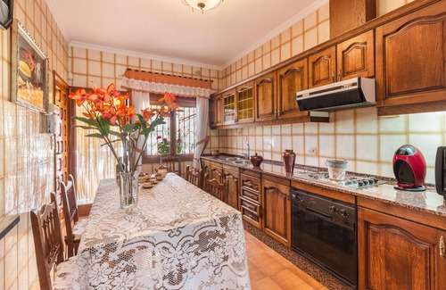 Lorca House | Holiday Home 'Casa Venta Ruizo' with Mountain Views, Wi-Fi and Air Conditioning