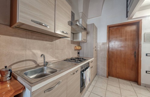 Veglie House | Holiday Home 'Casa Giulia' with Garden & Wi-Fi