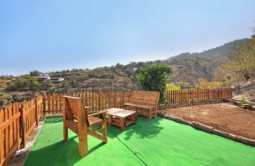 Las Tricias House | Holiday Home 'Casa Mimí' with Sea View, Private Terrace and Private Garden