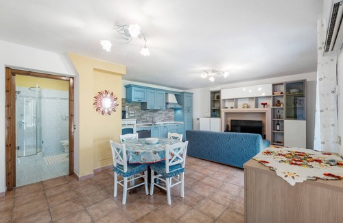 Buggerru House | Holiday Home 'Casa Oleandro' with Mountain View, Wi-Fi and Air Conditioning