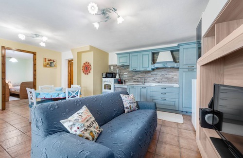 Buggerru House | Holiday Home 'Casa Oleandro' with Mountain View, Wi-Fi and Air Conditioning