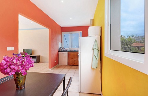 Arecida House | Holiday Home 'Casa Sirius' with Sea View, Private Terrace and Wi-Fi