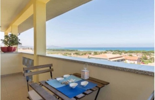 Iscra e Voes House | Holiday Home 'Casa Vacanza Sa Petra Ruja B' with Sea View, Balcony and Air Conditioning