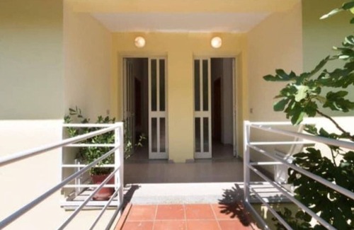 Iscra e Voes House | Holiday Home 'Casa Vacanza Sa Petra Ruja A' with Sea View, Private Terrace and Air Conditioning