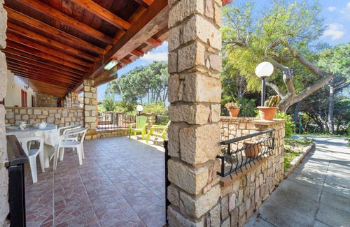 Portoscuso House | Holiday Home 'Casetta Angela' with BBQ, Shared Garden & Wi-Fi