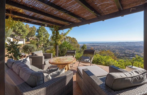 Mijas House | Holiday Home "Casita with fantastic views" with Sea View, Pool, Terrace & Wi-Fi