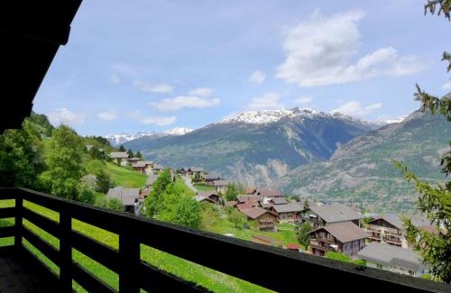 Eischoll House | Holiday Home Chalet Ninette by Interhome