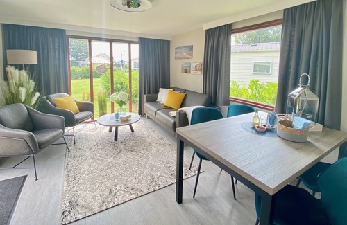 Lathum Ski Chalet | Holiday home chalet on the lake in Holland Lathum Park Rhederlaagse Meren on the IJssel