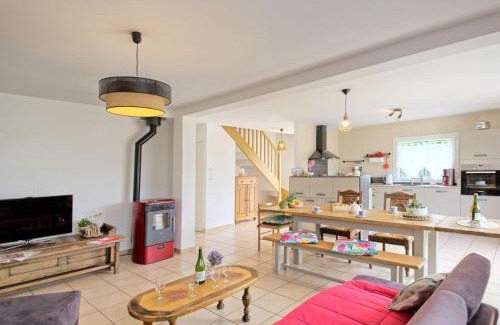 Camlez House | Holiday Home Chez Lucie by Interhome